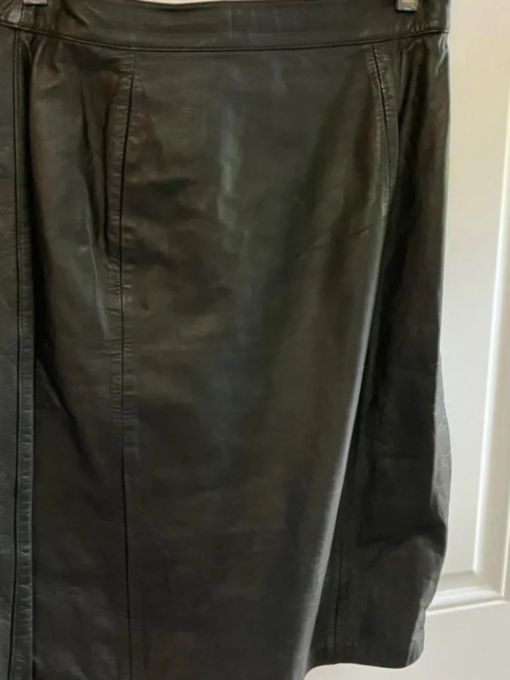 Woman's Genuine Leather Skirt